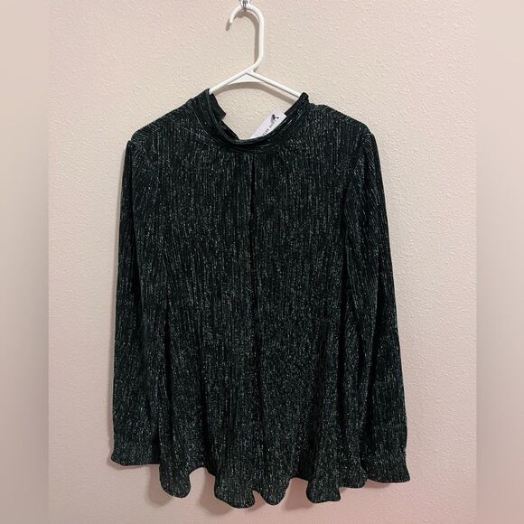 LANE BRYANT - Swing Lurex Mock-Neck Plisse Top - Picture 4 of 5